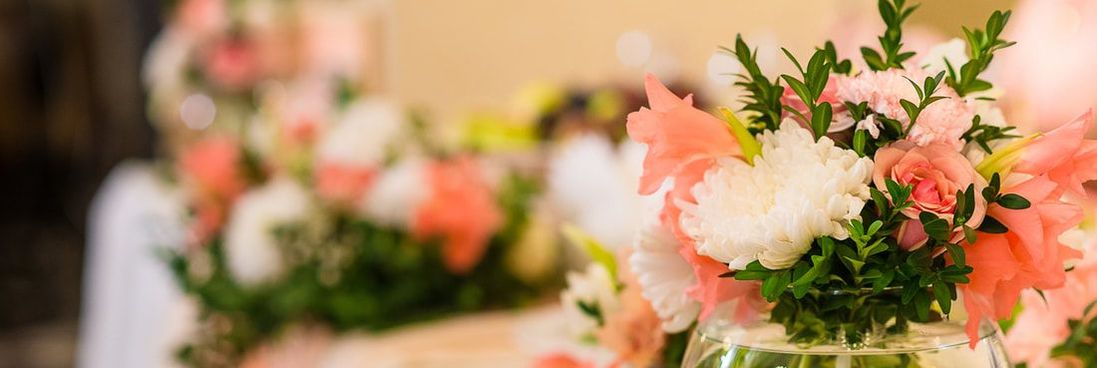 Flowers - Wedding Reception Ten Commandments - Blogue / Blog – Hôtels Gouverneur